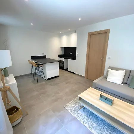 T2 Neuf, Parking & Garage Prive, Proche Centre Holiday home Sarlat-la-Caneda