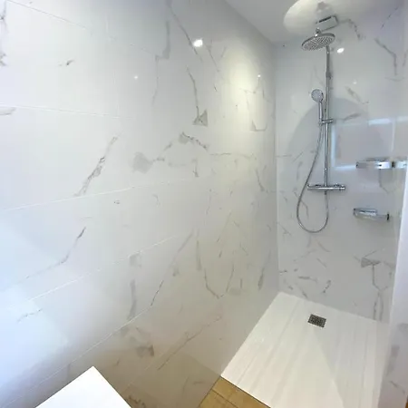 Holiday home T2 Neuf, Parking & Garage Prive, Proche Centre *